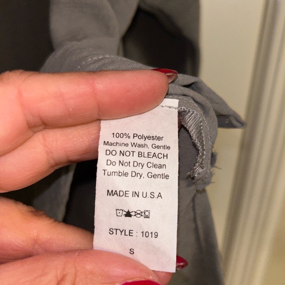 Sydney USA Gray 100% Polyester Matching Set Cowl Neck Top and Pants NWOT - Picture 8 of 8